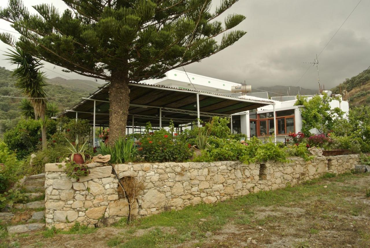 רודאקינון Kleanthis Apartments מראה חיצוני תמונה