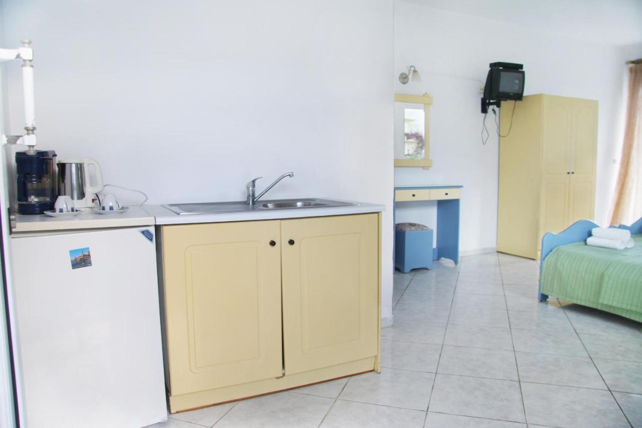 רודאקינון Kleanthis Apartments חדר תמונה
